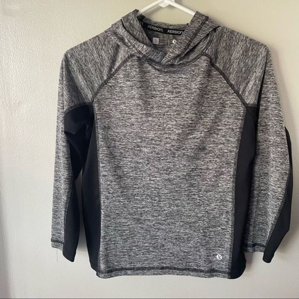 EUC, Boy’s Xersion hoodie, Size Small (8)